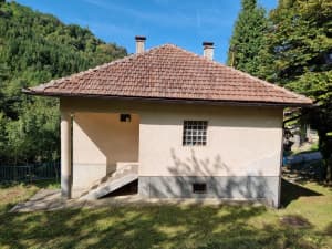 manor/house and land photo 2