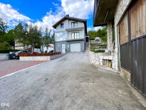 House with yard / Ilidža / Rakovica, immediately move-in ready photo 15
