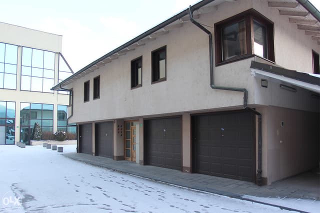 Prodaje se Apartman 2 S Garažom I Ostavom U Fojnici