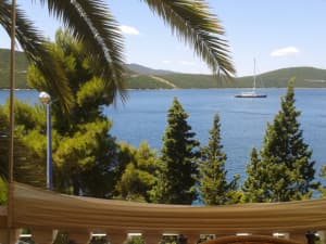 Selling in the center of Neum, Villa 20m from the sea, first row. photo 6