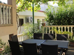 Selling in the center of Neum, Villa 20m from the sea, first row. photo 10
