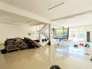 House with multi-purpose commercial space (280m2), Ši Selo photo 20