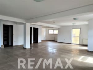 For sale: commercial space on Jevrejska Street photo 9