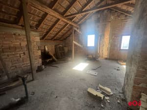 EOS / Dva Sprata Stambenog Objekta / Konjic / 108 m2 photo 4