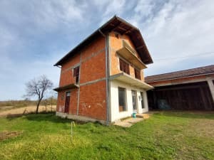 EOS /Kuća Sa Poslovnim Prostorom/Međuvođe/Kozarska Dubica/ 280 m2 photo 4