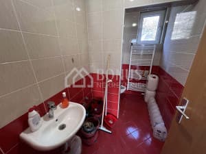Warehouse in the business zone in Zenica photo 8