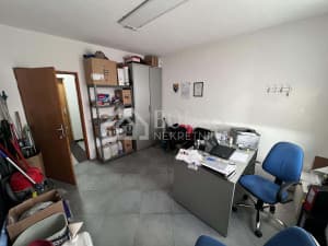 Warehouse in the business zone in Zenica photo 11