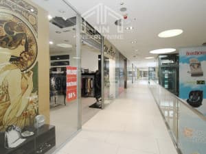 Commercial Space - Importanne Center photo 6
