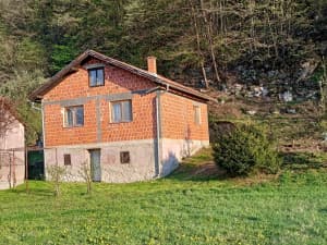 PRODAJA IMANJA-2 KUĆE+VELIKO ZEMLJIŠTE-DOBOJ(Prizrenska ulica) photo 2