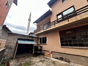 House with commercial space, Begov Han photo 2