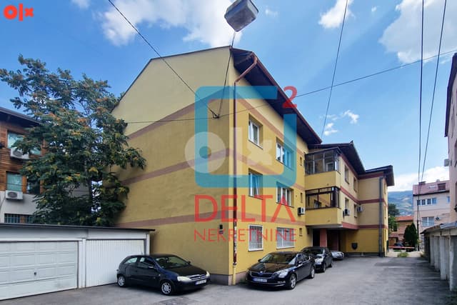 Four-room apartment / 96m2 / Kečina / Stari Grad