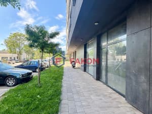 We are renting a new business space, Park neighborhood photo 13