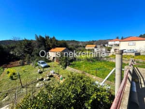 JANJINA, PELJESAC - kuca s okucnicom i pogledom na more photo 6