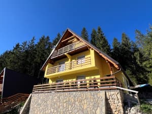 Property with four apartments, Vlašić