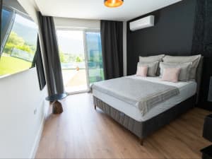 Newly built villa with a pool for rent in Mostar photo 15
