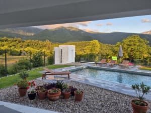 Newly built villa with a pool for rent in Mostar photo 3