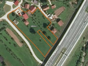 Exceptional opportunity in Tarčin - Large with multiple buildings!