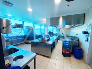Exclusive business space, Avaz Twist Tower photo 2