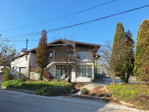 Residential-commercial building, Gladno Polje Rakovica, Hadžići municipality photo 3