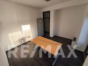 Stambeno-poslovni objekat Budžak 444m2, plac 536m2, parking photo 9