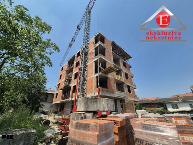 KOLOBARA - Stan u izgradnji površine 67m2