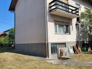 House 1 Bosanski Petrovac 9x10 P+1 and House 2 10x11 m VP