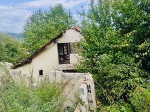 Prodaje se devastirana kuca Visoko, na piramidi Sunca photo 4