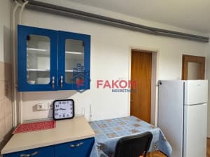 Iznajmljujemo poslovni prostor u Centru photo 5