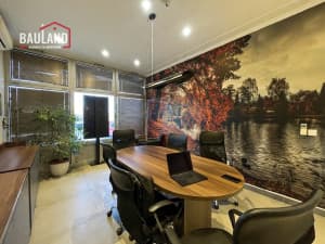 Commercial space 181.72m2 / Dobrinja