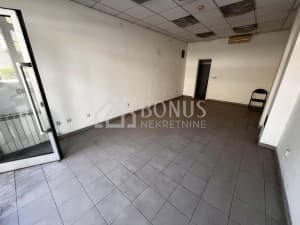 Commercial space 30 m2 - Zenica photo 2