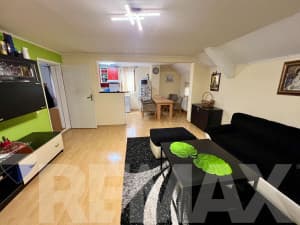 House in an excellent location | 3 apartments and commercial spaces | Kuljani photo 16