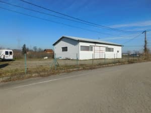 2 OBJECTS: residential and commercial 393m2, plot 3527m2 - Veliko Blaško photo 3