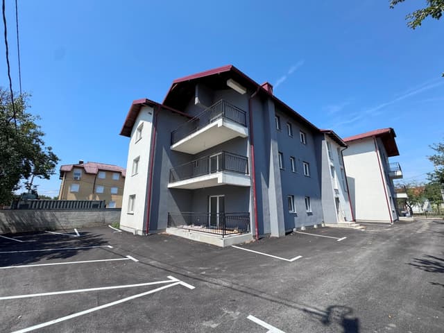 Two-bedroom and three-bedroom apartments – Otes