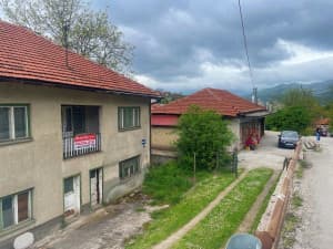 House above Mokušnica, Zenica - house 258m2 + land 900m2 photo 2