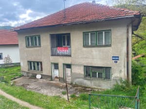 House above Mokušnica, Zenica - house 258m2 + land 900m2 photo 3