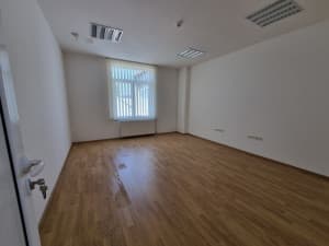 Commercial property 1700m2 near INCELA Banja Luka photo 13