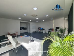 Commercial space with garage 81 m2 / Stup photo 7
