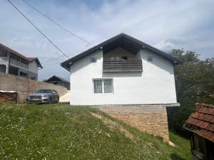 House 140 m2 - land 2295 m2 - Malešići Ilijaš