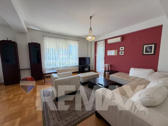 Luxury 4-room apartment / 156m2 / 2 garages / Jovana Dučića