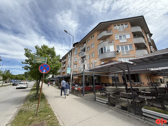 Two-sided orientation three-room apartment, East Sarajevo, Spasovdanska Street