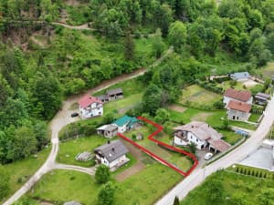 House / Weekend House by the Stream / Fojnica