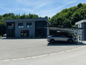 Residential-commercial complex Kuća Velika Kladuša Zagrad prelaz
