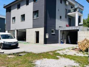 Residential-commercial complex Kuća Velika Kladuša Zagrad prelaz photo 9