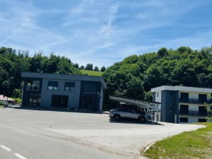 Residential-commercial complex Kuća Velika Kladuša Zagrad prelaz photo 11