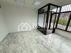 Poslovni prostor u Zenici, 65 m2 photo 5