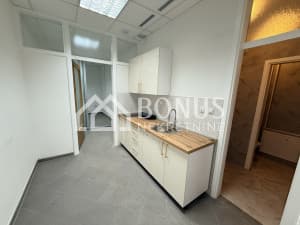 Poslovni prostor u Zenici, 65 m2 photo 6