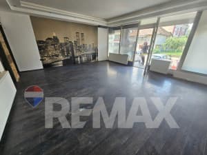 Commercial space 39m2 / Center