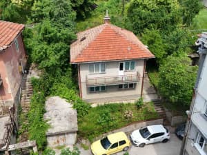 Sigenx sells a house with garage / Center / Mehmeda Handžića