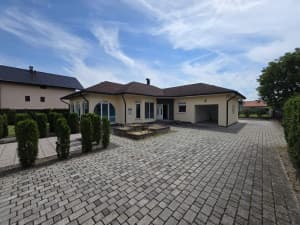 House Gradiška, Obradovac