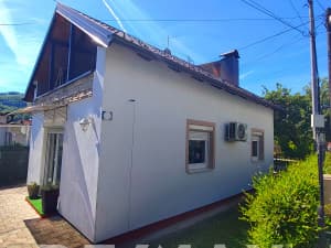 Renovated house in a TOP location near the ORHIDEJA restaurant
